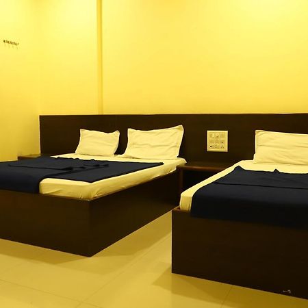 Sai Madhavi Palace Hotel Shirdi Eksteriør billede