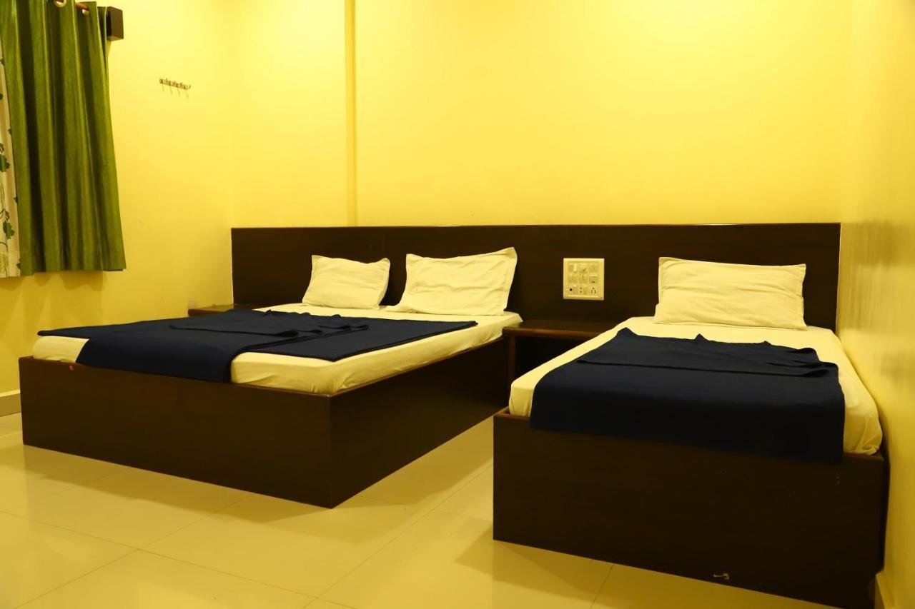 Sai Madhavi Palace Hotel Shirdi Eksteriør billede
