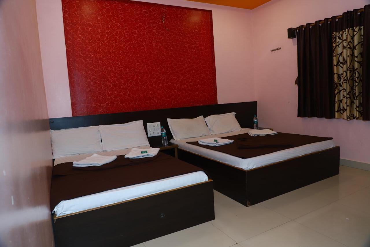 Sai Madhavi Palace Hotel Shirdi Eksteriør billede