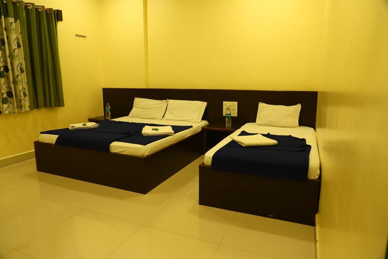 Sai Madhavi Palace Hotel Shirdi Eksteriør billede